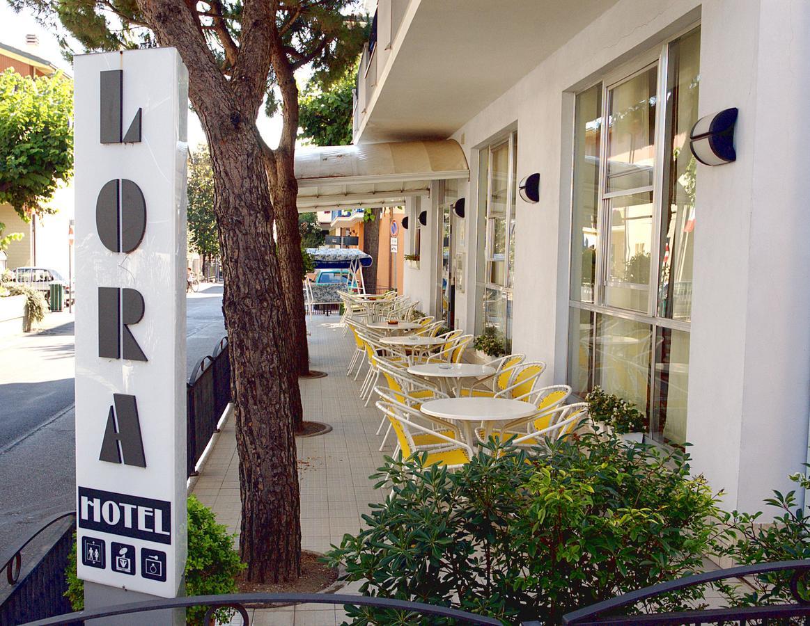 Hotel Lora 里米尼 外观 照片